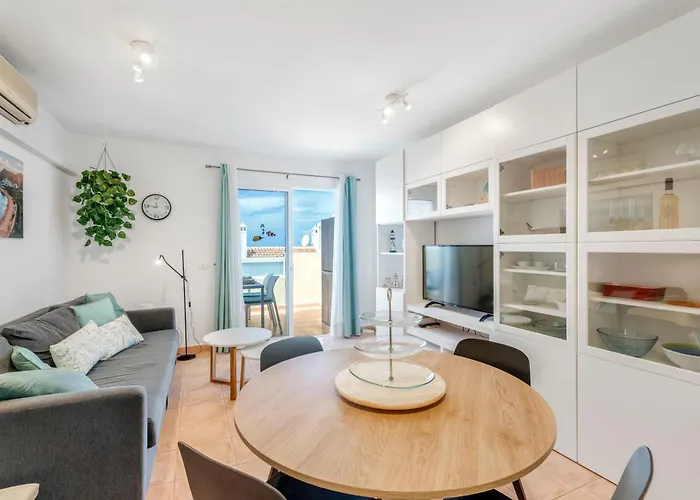 아파트 Beautifull Residencial Albatros By Paramount Holidays 아데제