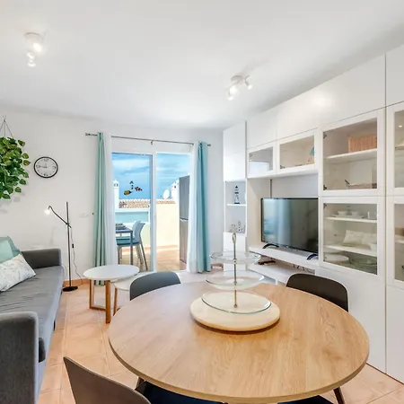 Апартаменты Beautifull Residencial Albatros By Paramount Holidays Адехе