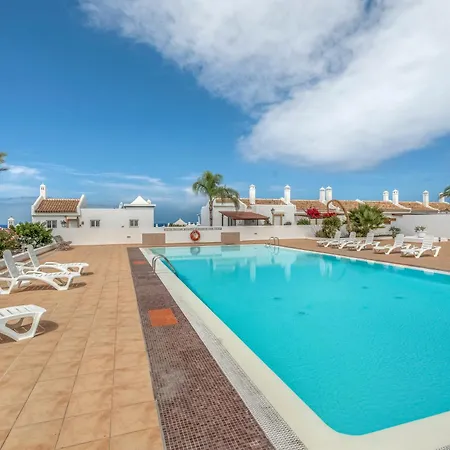 Beautifull Residencial Albatros By Paramount Holidays * アデヘ